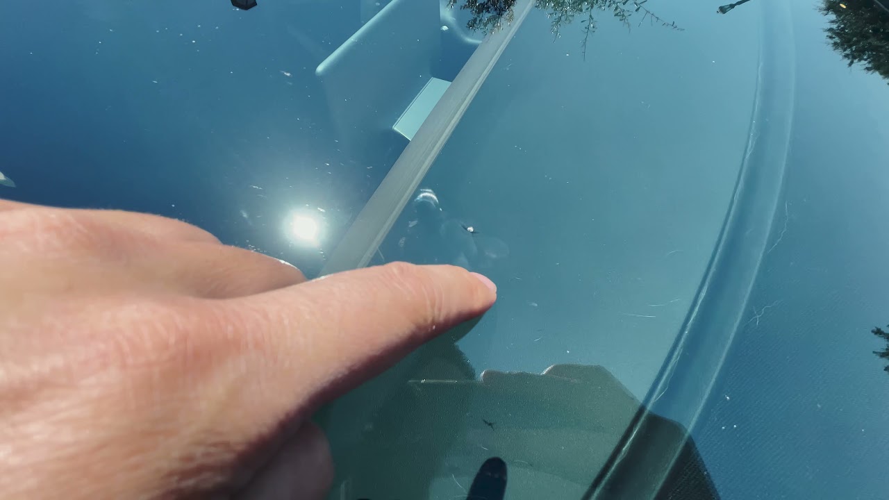 Windscreen repair and replacement